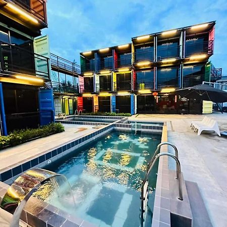 Boxinn The Kontena Home Семпорна Екстериор снимка