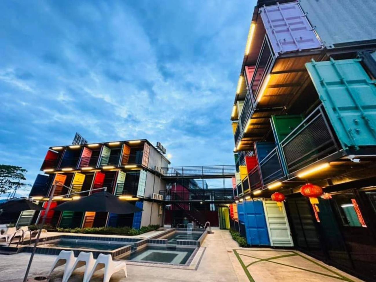 Boxinn The Kontena Home Семпорна Екстериор снимка