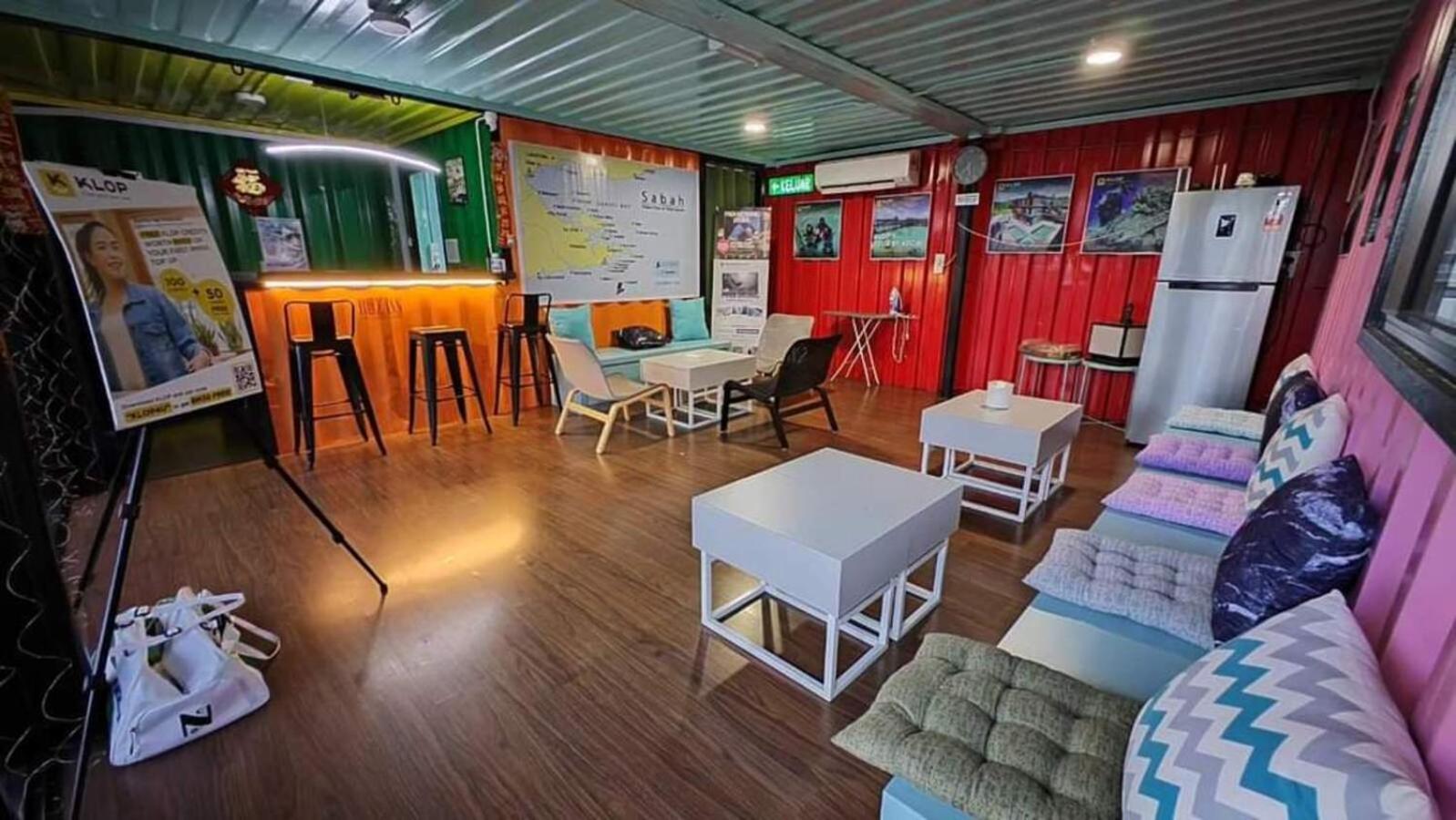 Boxinn The Kontena Home Семпорна Екстериор снимка