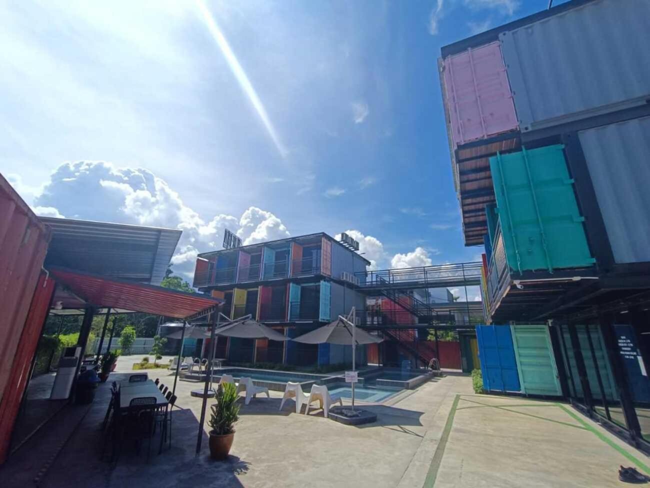 Boxinn The Kontena Home Семпорна Екстериор снимка