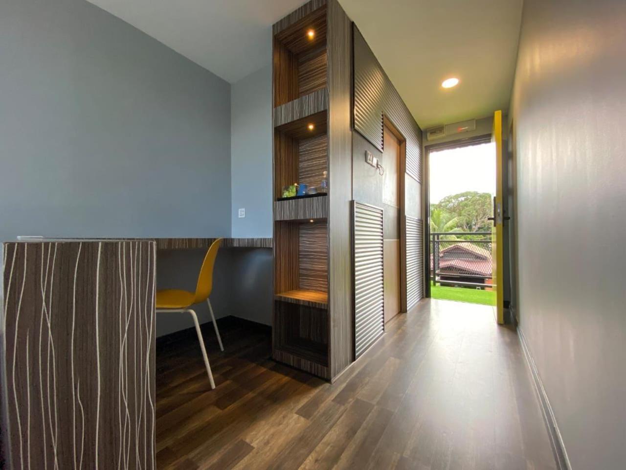 Boxinn The Kontena Home Семпорна Екстериор снимка