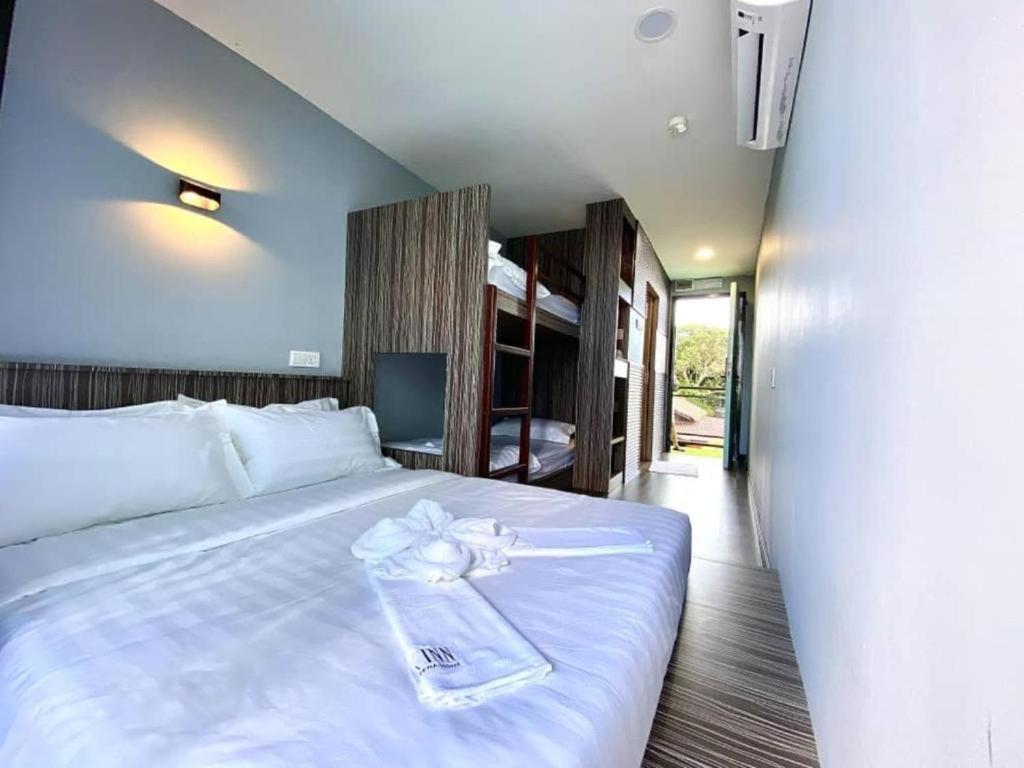 Boxinn The Kontena Home Семпорна Екстериор снимка